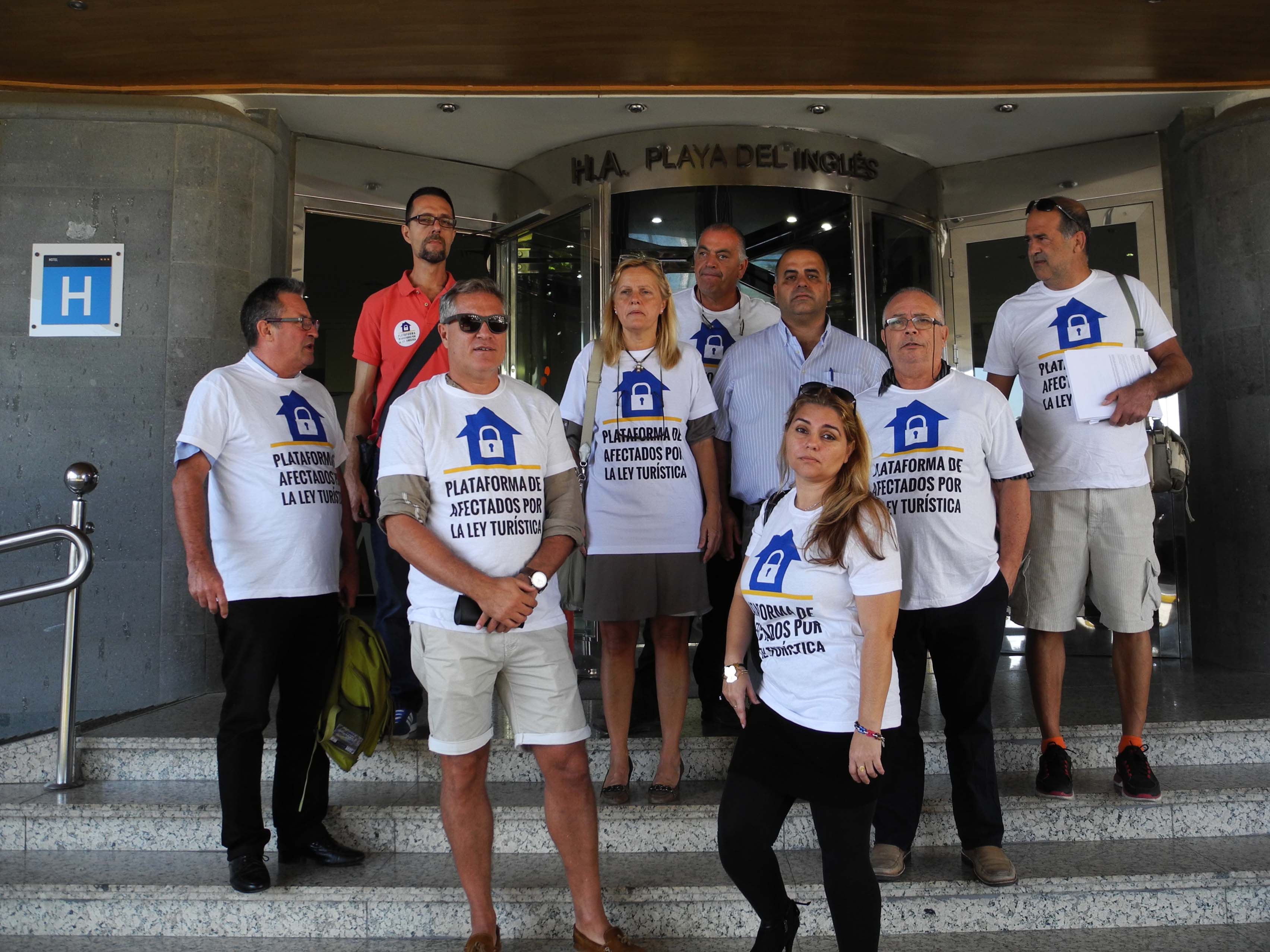 Reunión de la PALT con propietarios de los Apartamentos Playa del Inglés.