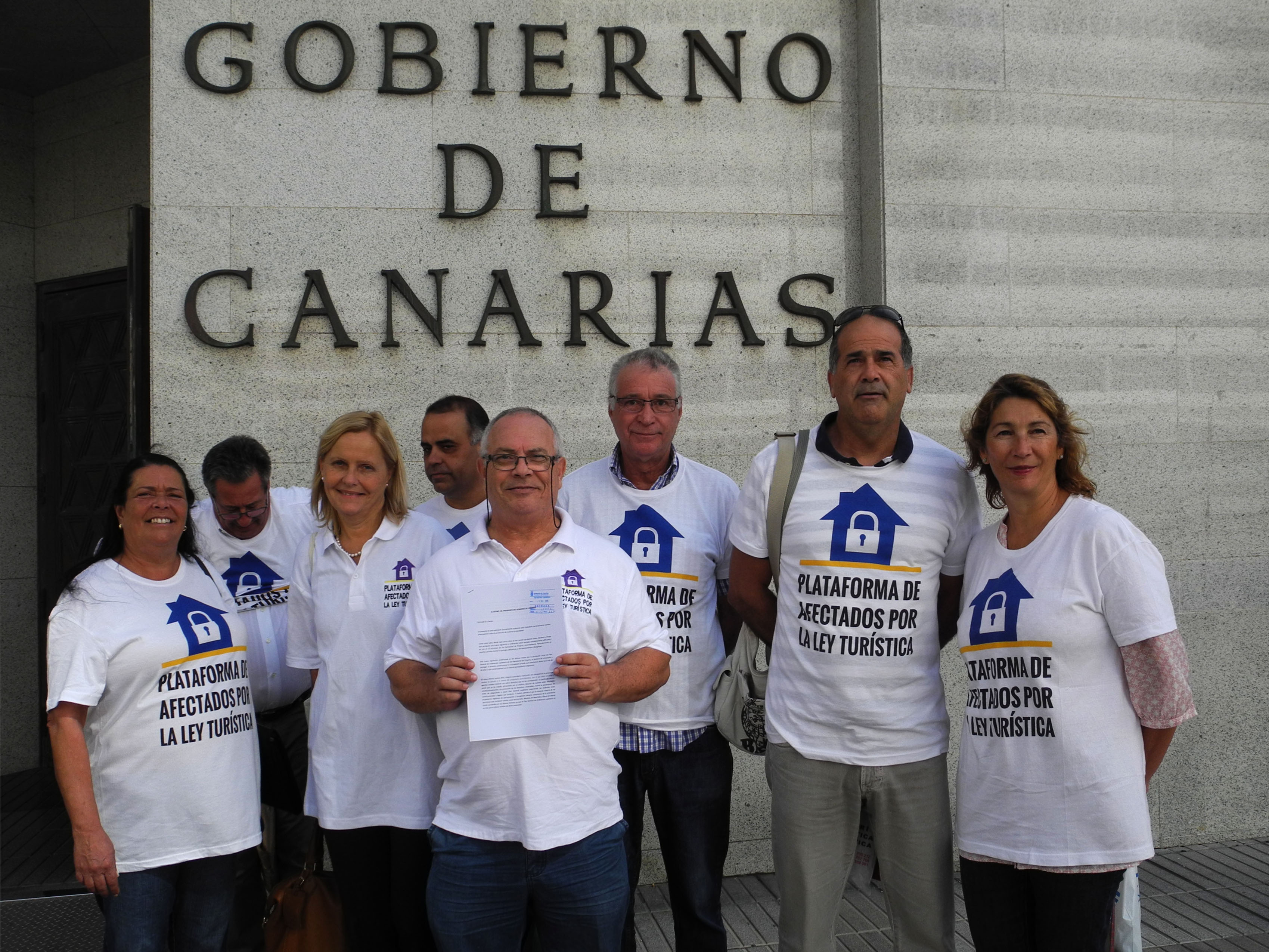 LA PLATAFORMA DE AFECTADOS POR LA LEY TURÍSTICA PRESENTA PETICIONES DE REUNIÓN CON EL PRESIDENTE DEL GOBIERNO DE ESPAÑA,  PRESIDENTE DEL GOBIERNO CANARIO Y PRESIDENTE DEL CABILDO INSULAR DE GRAN CANARIA.